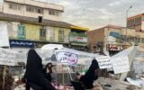 تحصنکنندگان حجاب مقابل مجلس پول گرفتهاند؟ تحصنکنندگان حجاب مقابل مجلس پول گرفتهاند؟